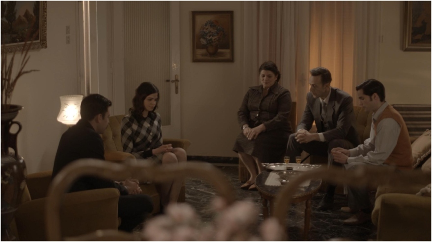 Ο Παράδεισος των κυριών: Μια παράδοξη συμμαχία φέρνει τα πάνω κάτω στη ζωή του Αποστόλη 