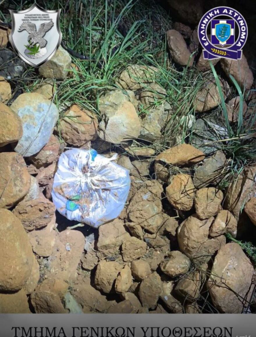 Ζευγάρι διακινούσε ηρωίνη και κοκαΐνη σε Αθήνα-Βόλο-Θεσσαλονίκη - Είχαν κάνει «βαποράκια» τα ανήλικα παιδιά τους