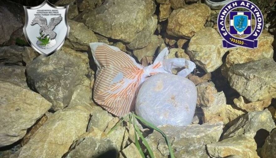 Ζευγάρι διακινούσε ηρωίνη και κοκαΐνη σε Αθήνα-Βόλο-Θεσσαλονίκη - Είχαν κάνει «βαποράκια» τα ανήλικα παιδιά τους