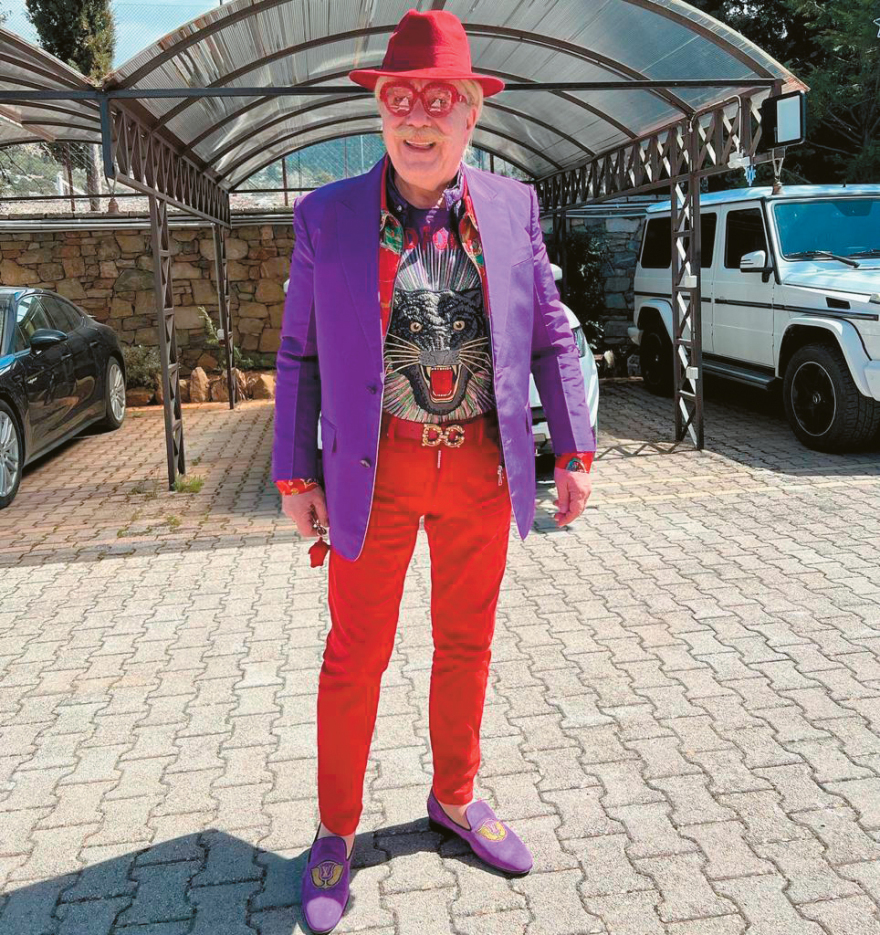 Ο «πρίγκιπας» της Αράχωβας ήταν... βασιλιάς της απάτης - Οι σφαίρες στο στήθος και τα ρούχα των 20 εκατ. ευρώ