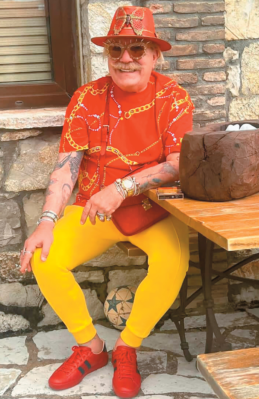 Ο «πρίγκιπας» της Αράχωβας ήταν... βασιλιάς της απάτης - Οι σφαίρες στο στήθος και τα ρούχα των 20 εκατ. ευρώ