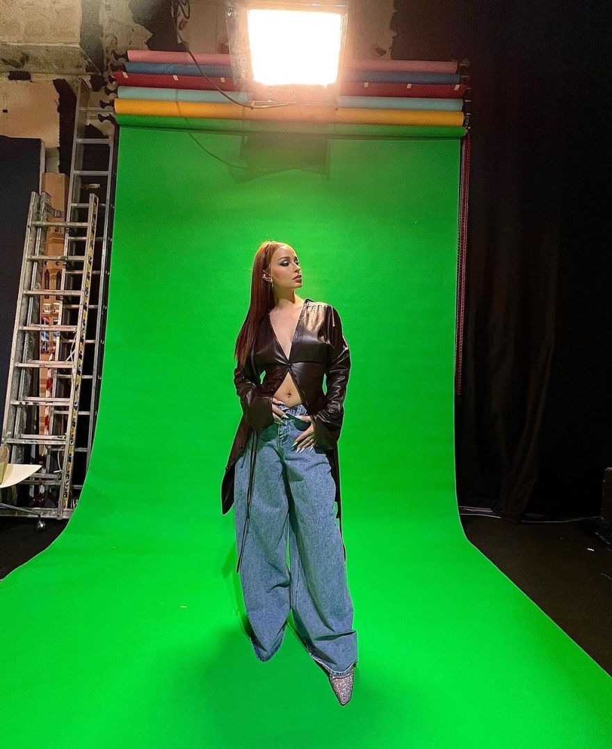 Ελένη Φουρέιρα: Μας δείχνει την κοιλιά της 2 μήνες μετά τη γέννηση του γιου της