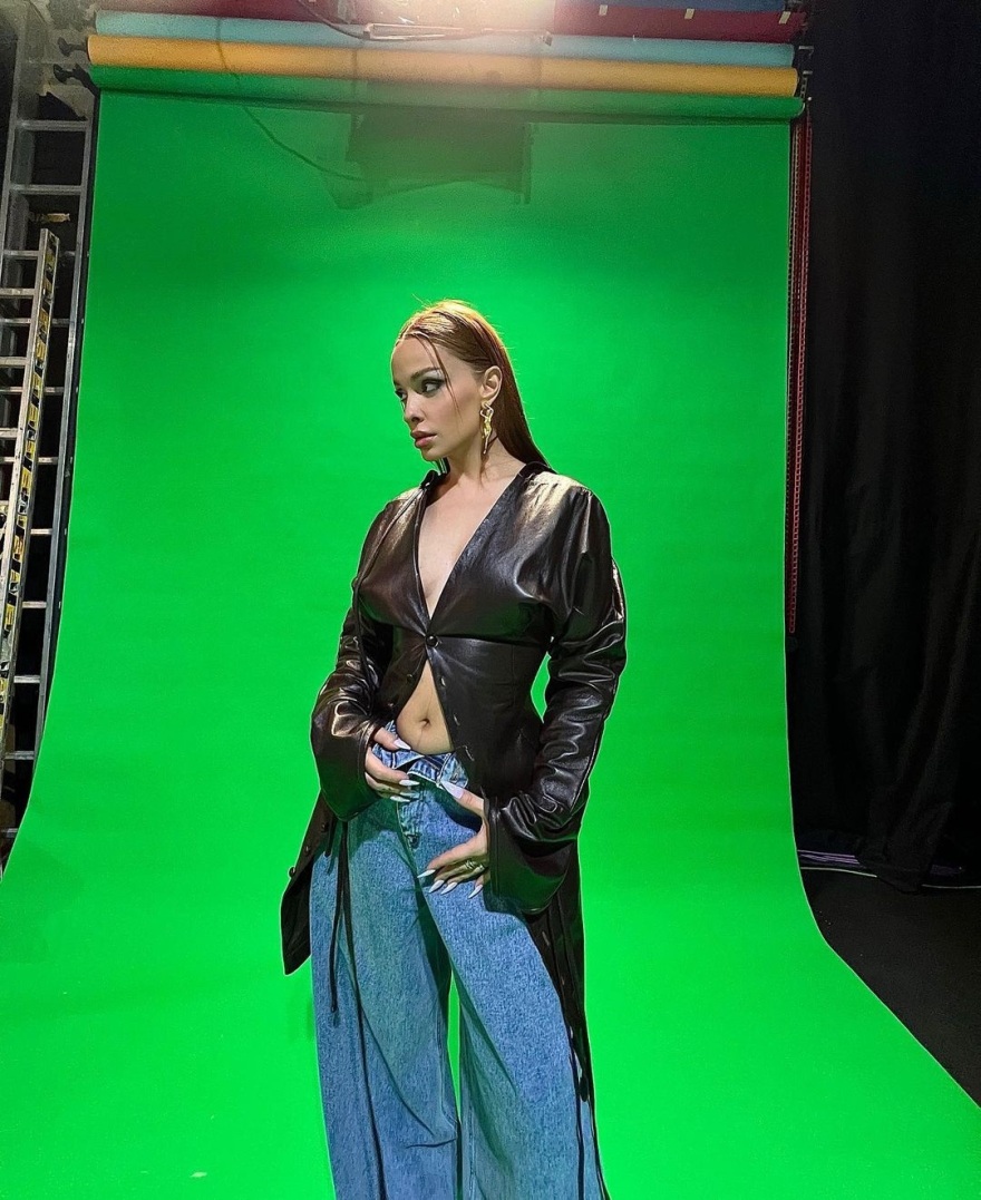 Ελένη Φουρέιρα: Μας δείχνει την κοιλιά της 2 μήνες μετά τη γέννηση του γιου της