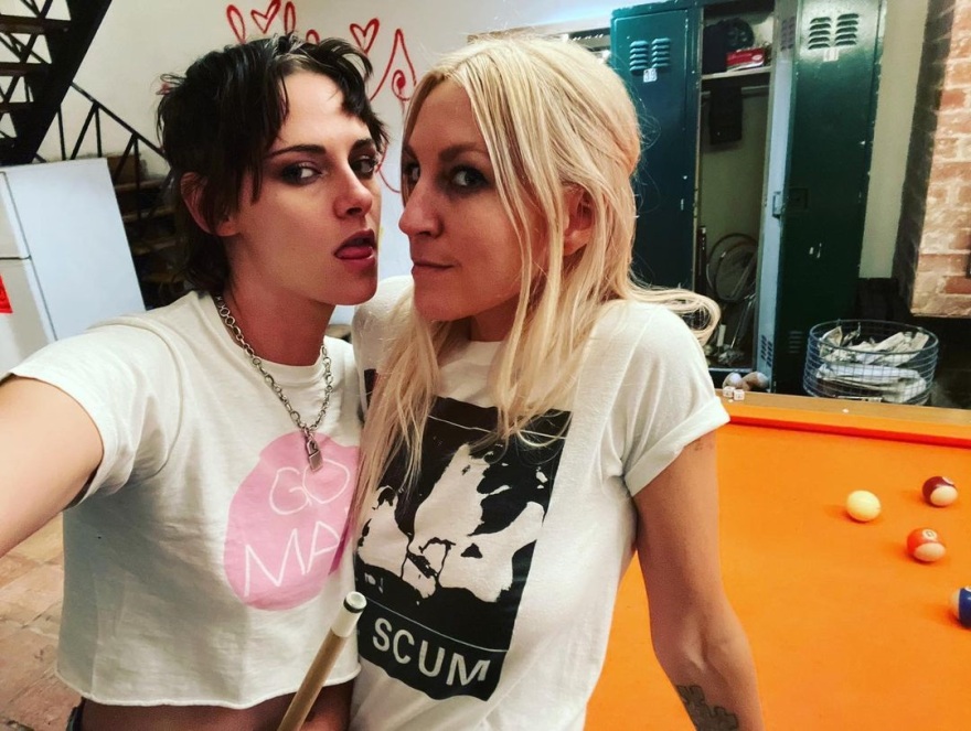 Η Κρίστεν Στιούαρτ παντρεύεται τη σύντροφό της,  Ντίλαν Μέγιερ