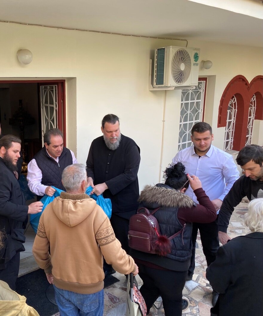 Ιερά Μητρόπολη Νέας Ιωνίας: Μοίρασε «Δέματα Αγάπης» σε ευάλωτους συμπολίτες ενόψει Πάσχα (φωτογραφίες)