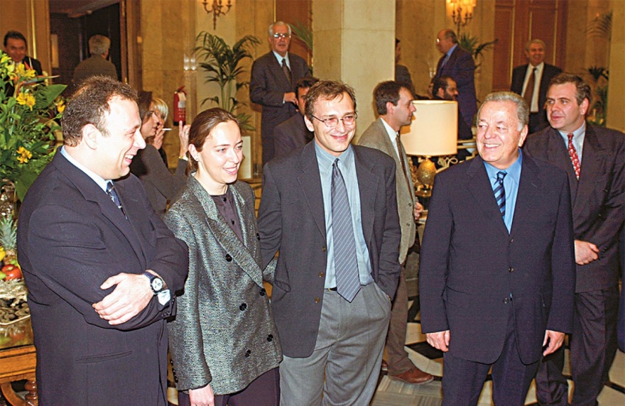 Πέθανε ο Γιώργος Μπόμπολας - Η πορεία του από την ΕΠΟΝ στην  «Άκτωρ» και την «Πήγασος» 