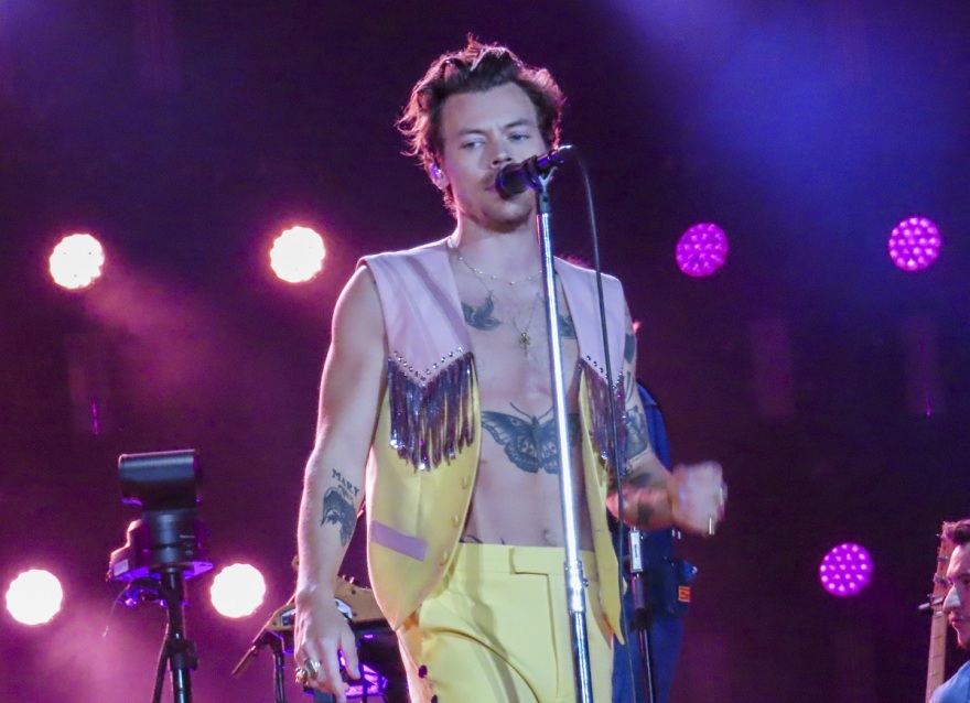 Χάρι Στάιλς: Ψηφίστηκε ο πιο σέξι μουσικός στον κόσμο για το 2024