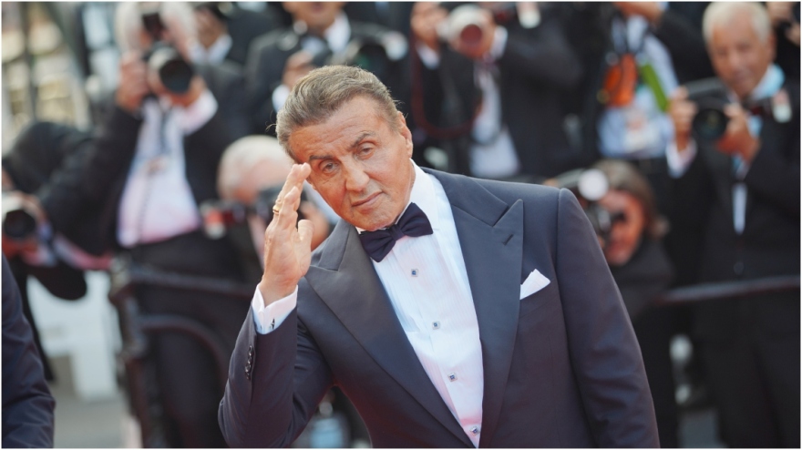 Βαν Νταμ εναντίον Σίγκαλ: Η «μάχη του αιώνα» που ξεκίνησε στο σπίτι του Σταλόνε, αλλά δεν έγινε ποτέ