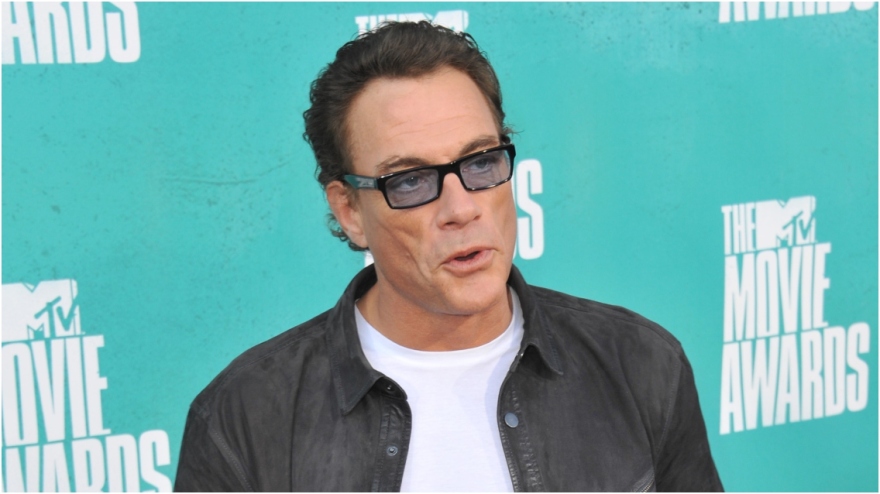 Βαν Νταμ εναντίον Σίγκαλ: Η «μάχη του αιώνα» που ξεκίνησε στο σπίτι του Σταλόνε, αλλά δεν έγινε ποτέ