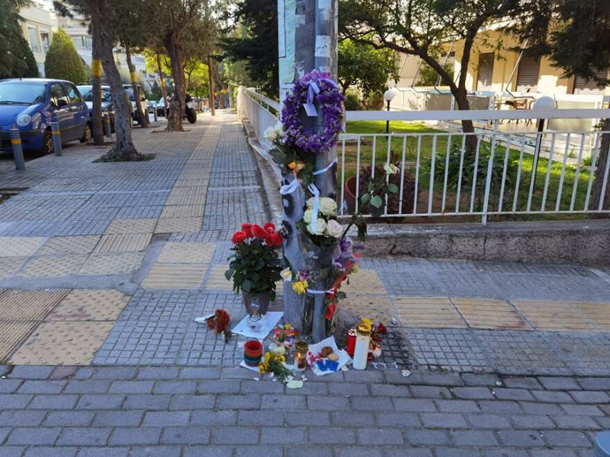 Δυστύχημα στον Άλιμο: Η στιγμή που ο οδηγός του Smart βγαίνει από το αυτοκίνητο – Δείτε βίντεο