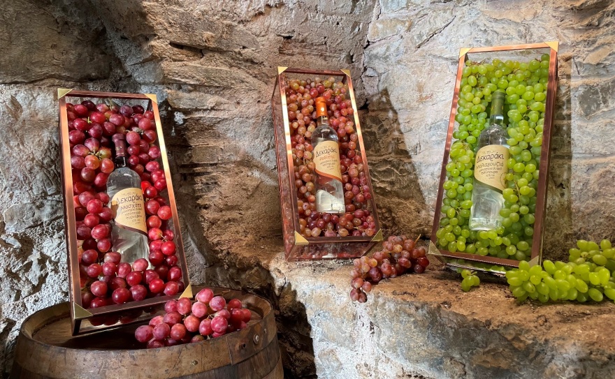 Το τσίπουρο παίρνει τη θέση που του αρμόζει και στο Πασχαλινό τραπέζι