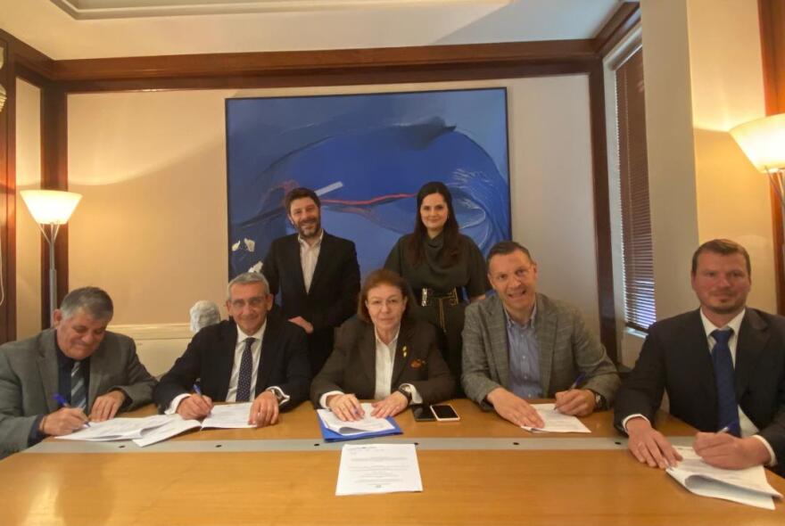 Τήνος: Αναβαθμίζονται το Σχολείο Καλών Τεχνών Πανόρμου και το Μουσείο Γιαννούλη Χαλεπά