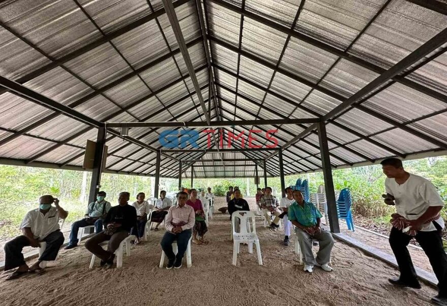 Βουδισμός: Στη Ροδόπη 9 μοναχοί που σκοπεύουν να διασχίσουν την Ευρώπη... με τα πόδια (φωτογραφίες)