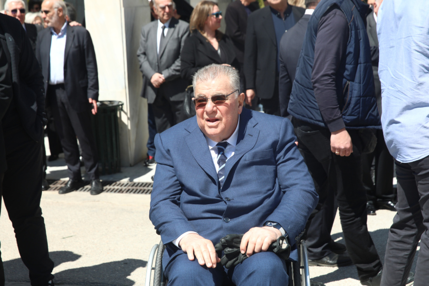 Γιώργος Μπόμπολας: Το «αντίο» του γιου του Λεωνίδα, του εγγονού του και της επί 48 χρόνια βοηθού του