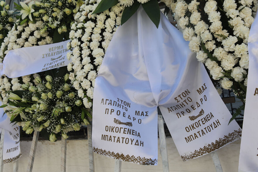 Γιώργος Μπόμπολας: Στο Α΄ Νεκροταφείο η κηδεία - Δείτε φωτογραφίες