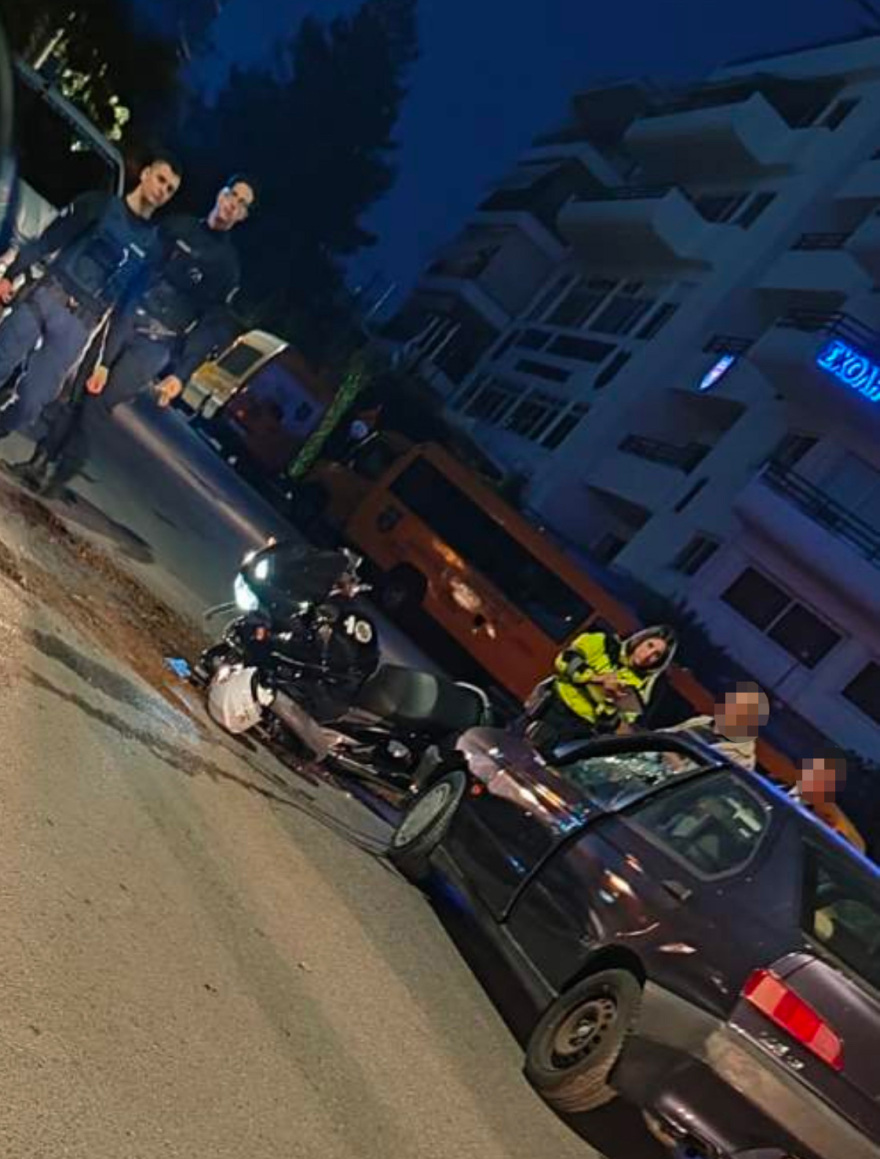 Παλαιό Φάληρο: Λήστεψε σούπερ μάρκετ, τράκαρε, τραυματίστηκε αλλά διέφυγε 