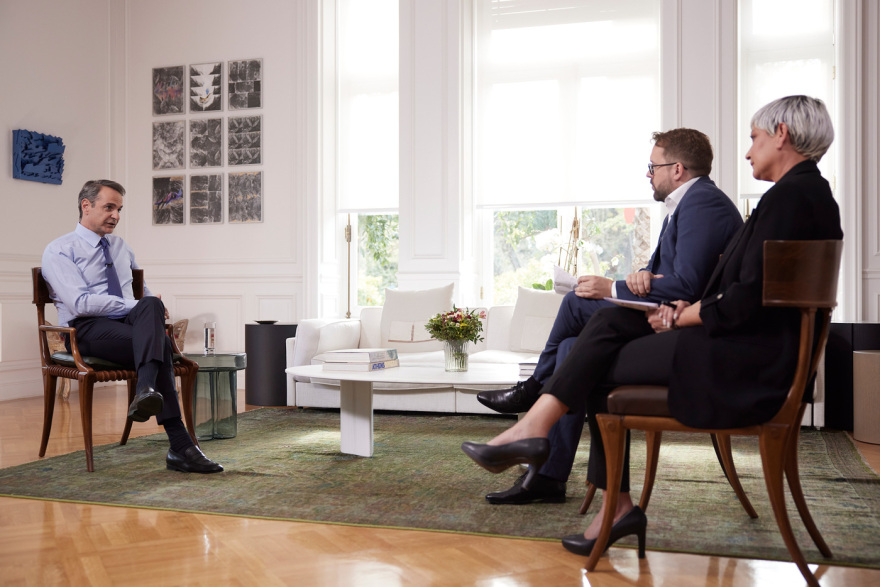 Μητσοτάκης στην Bild: Δεν γίνεται ευρωπαϊκή μεταναστευτική πολιτική χωρίς φράχτες και τείχη