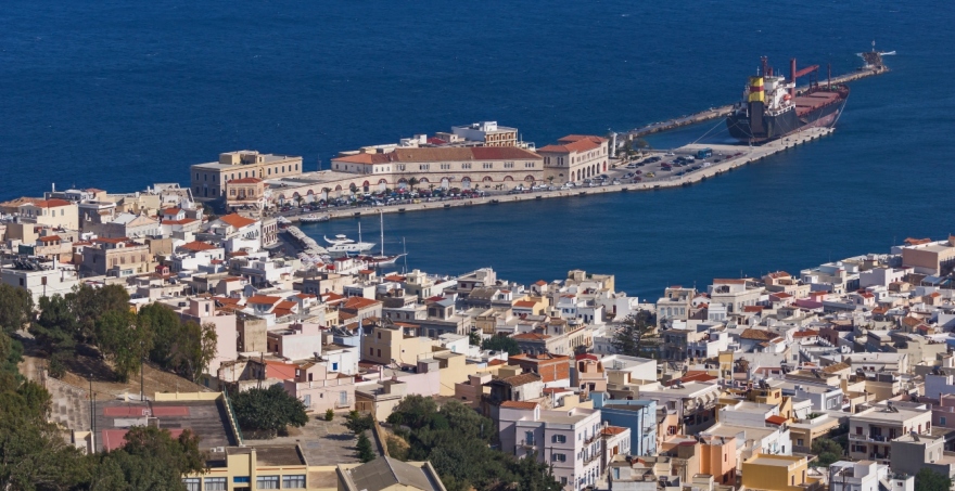 Σύρος: Αναφορές για εντοπισμό σορού παιδιού στο λιμάνι της Ερμούπολης - Συνεχίζονται οι έρευνες 