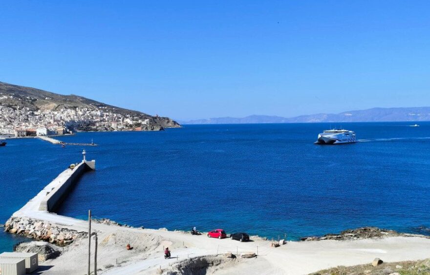 Σύρος: Αναφορές για εντοπισμό σορού παιδιού στο λιμάνι της Ερμούπολης - Συνεχίζονται οι έρευνες 