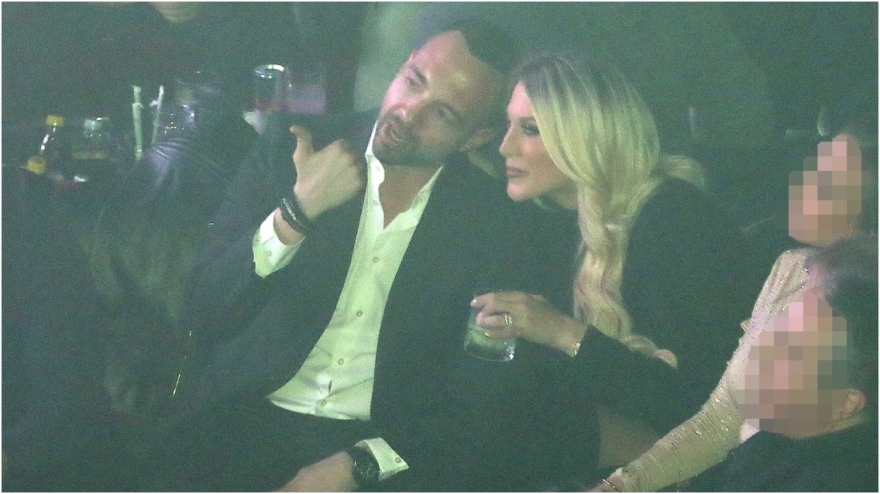 Κωνσταντίνα Σπυροπούλου και Βασίλης Σταθοκωστόπουλος στην πρώτη δημόσια έξοδο μετά τη γέννηση του γιου τους