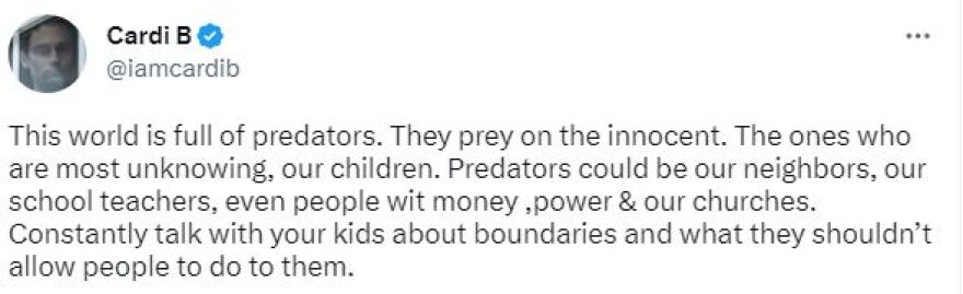 Cardi B για Δαλάι Λάμα και το φιλί με το παιδί: «Αυτός ο κόσμος είναι γεμάτος αρπακτικά»