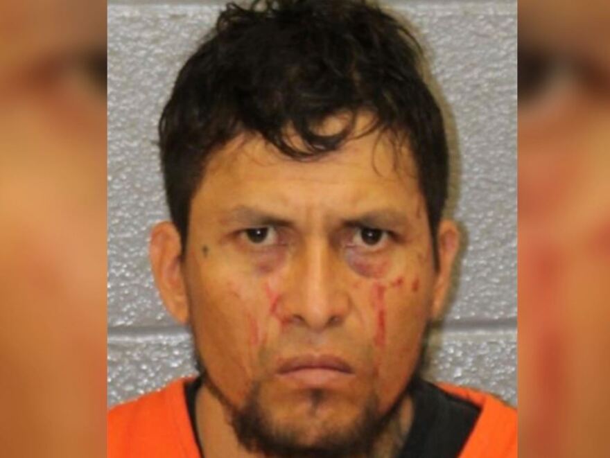 ΗΠΑ: Σκότωσε τη γειτόνισσά του, τεμάχισε το πτώμα και το περικύκλωσε με ξύλινους σταυρούς