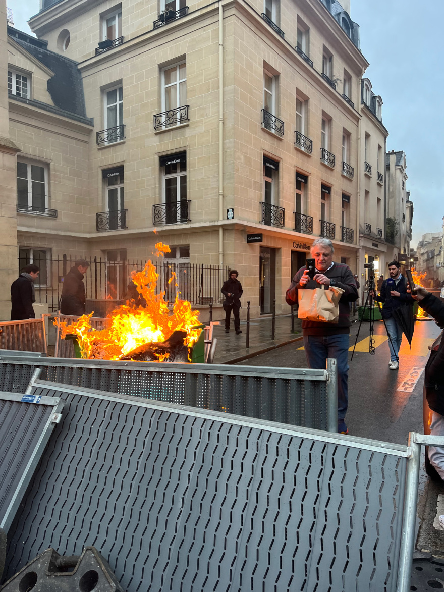 Γαλλία: «Ναι» από το Συνταγματικό Δικαστήριο στη μεταρρύθμιση Μακρόν - Θα τα πούμε την Πρωτομαγιά, «απειλούν» τα συνδικάτα 