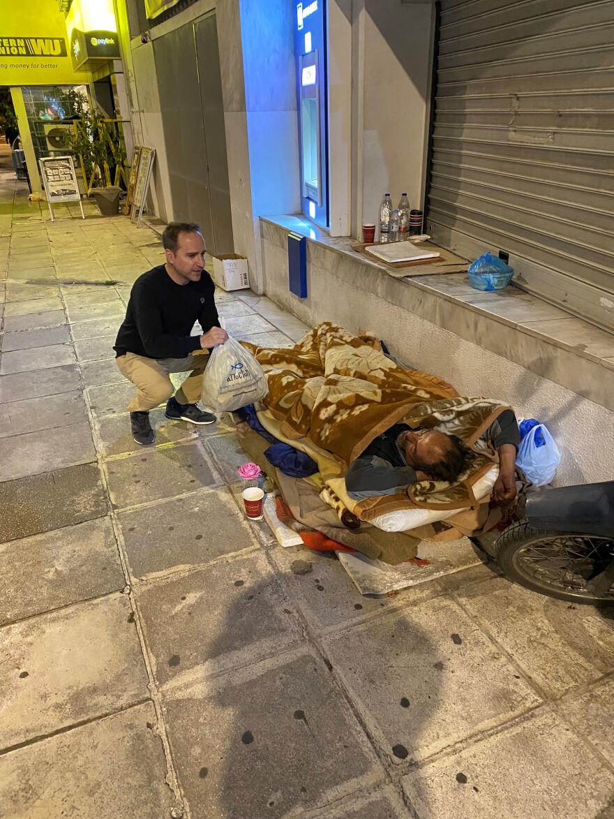 Αρχιεπισκοπή Αθηνών: Η «Αποστολή» και η «Νεότητα» στο πλευρό των αστέγων την Μεγάλη Εβδομάδα