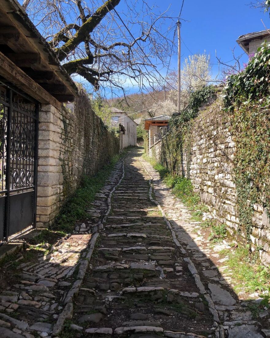 Ευρυδίκη και Μπομπ Κατσιώνης ζουν τον έρωτά τους στα Ζαγοροχώρια