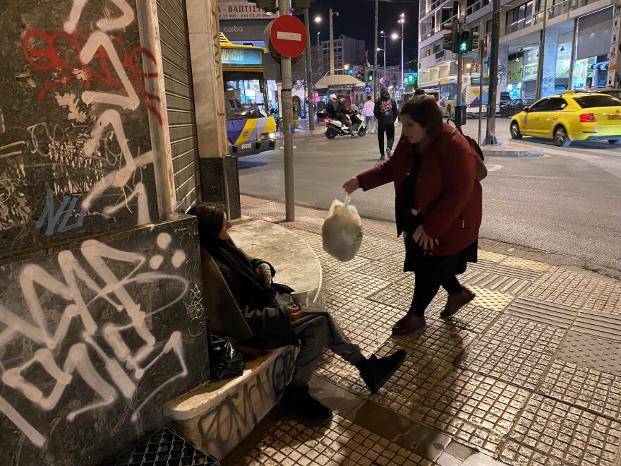 Αρχιεπισκοπή Αθηνών: Η «Αποστολή» και η «Νεότητα» στο πλευρό των αστέγων την Μεγάλη Εβδομάδα