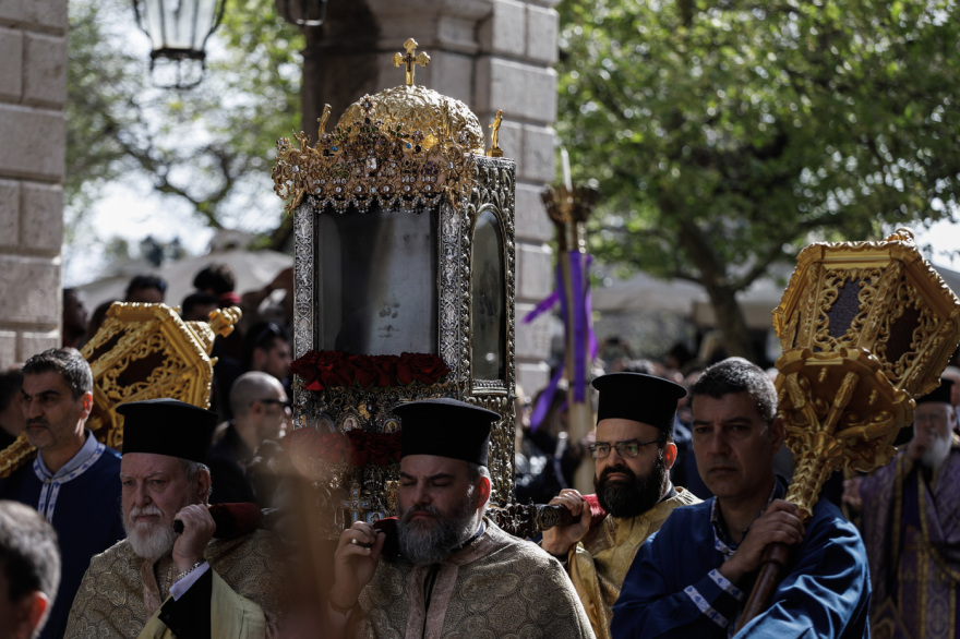 Κέρκυρα - Πάσχα 2023: Η λιτανεία του Αγίου Σπυρίδωνα και το έθιμο των Μπότηδων