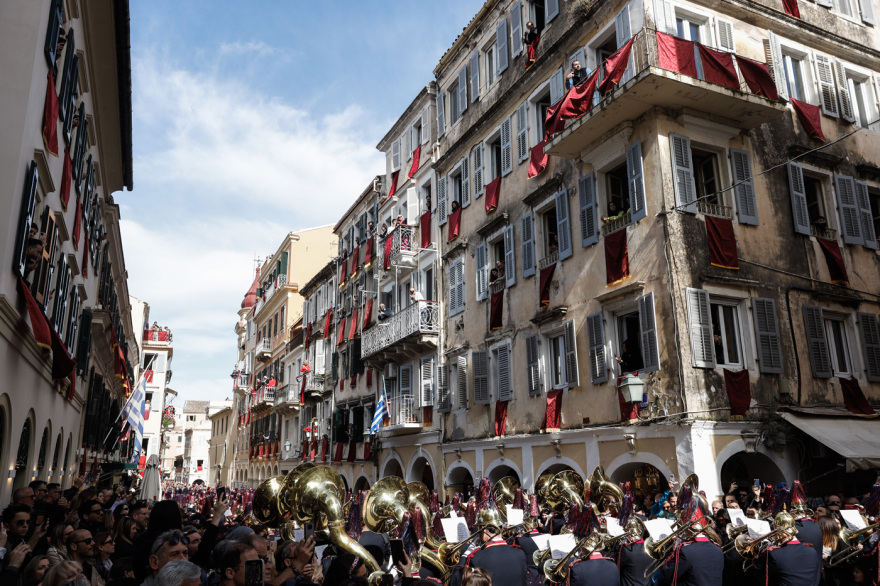 Κέρκυρα - Πάσχα 2023: Η λιτανεία του Αγίου Σπυρίδωνα και το έθιμο των Μπότηδων