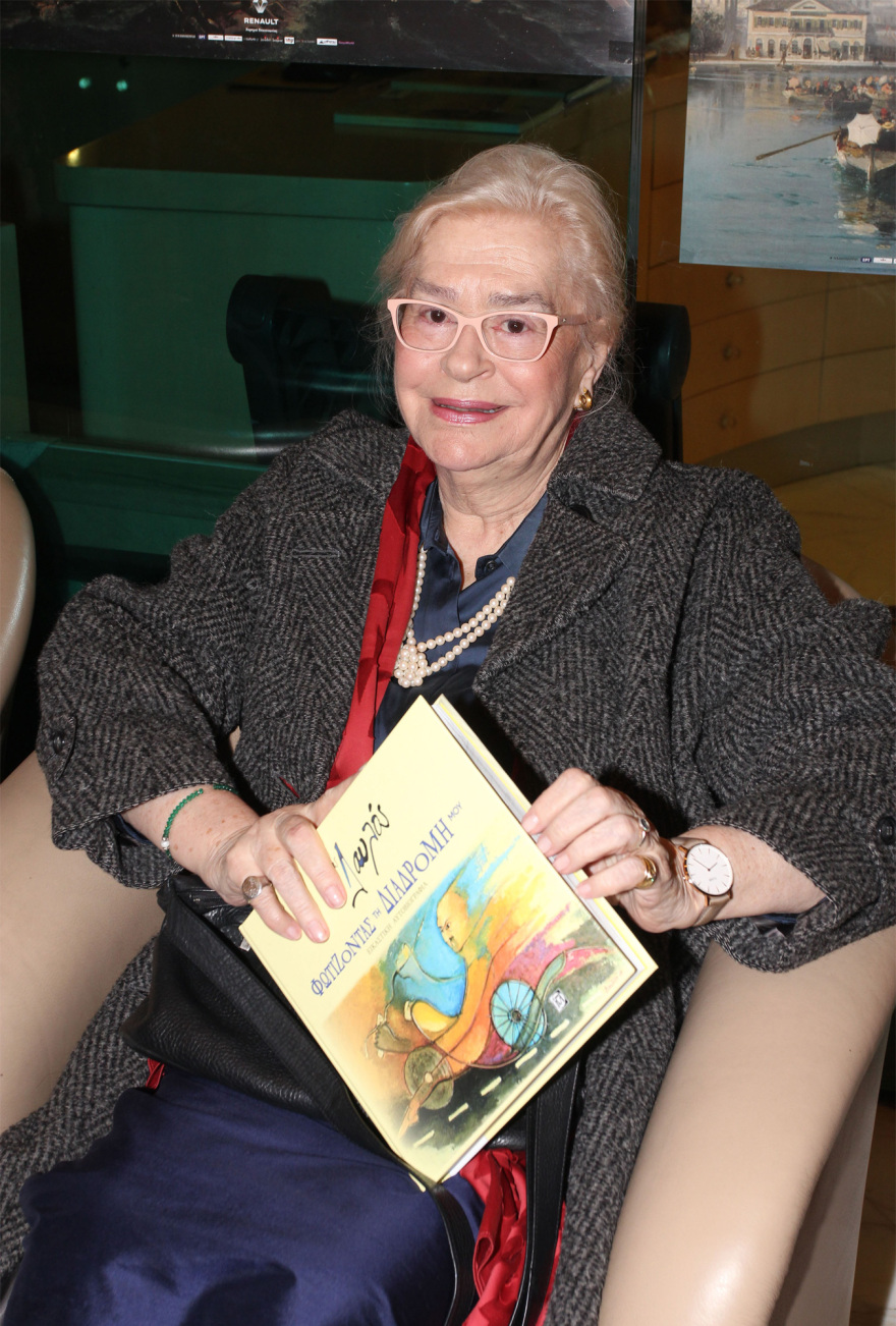 Ευδοκία Ρουμελιώτη για Κατερίνα Χέλμη: «Όταν έχασα τη δική μου μάνα, με έχωσε βαθιά μέσα την αγκαλιά της»