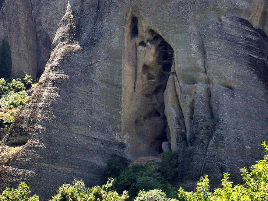 Μετέωρα: Πότε εγκαταστάθηκαν οι πρώτοι μοναχοί - Η ιστορία τους και οι μονές σήμερα