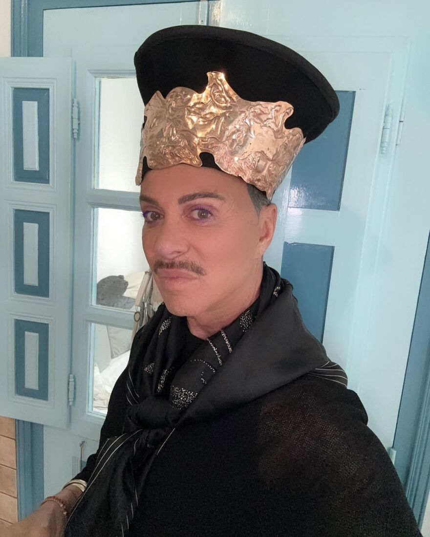 Λάκης Γαβαλάς: «Έτσι μεγαλοπρεπώς γιορτάσαμε την Ανάσταση»