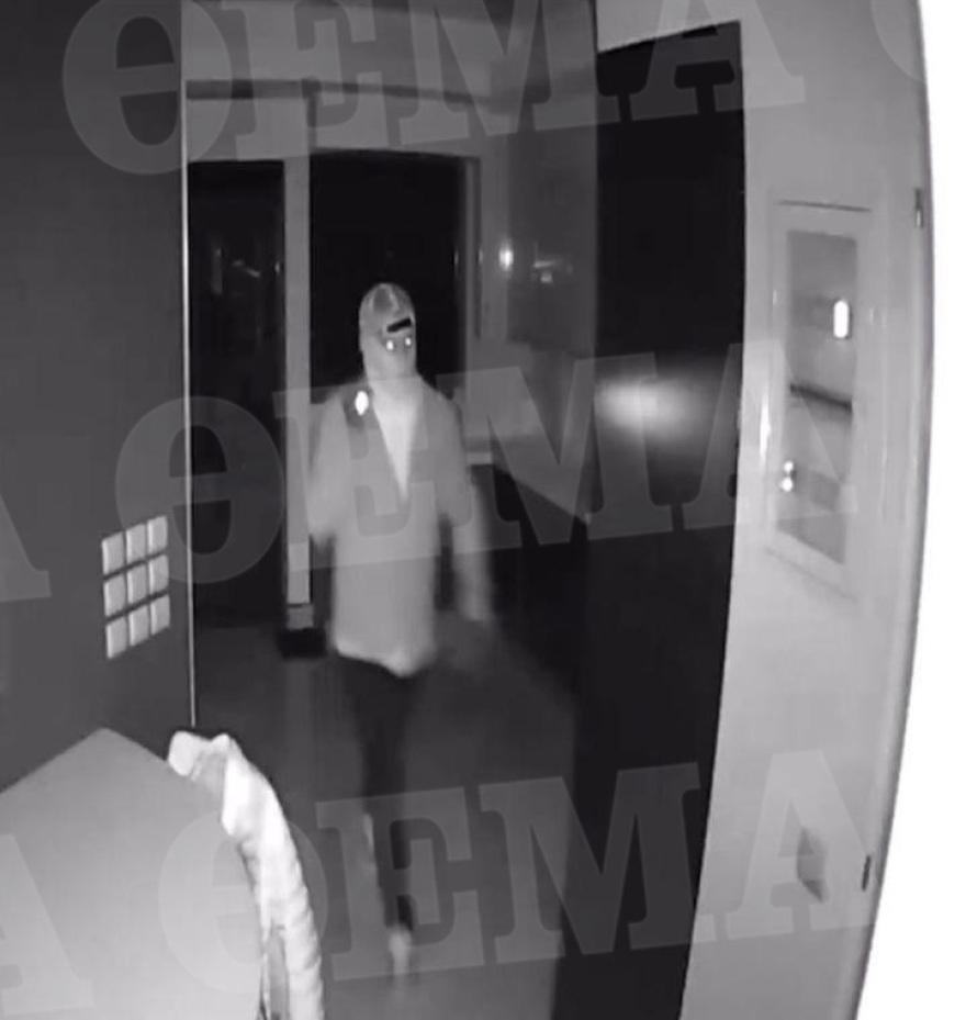 Βούλα: Νέο βίντεο από τη διάρρηξη στο σπίτι του Δημήτρη Φιντιρίκου