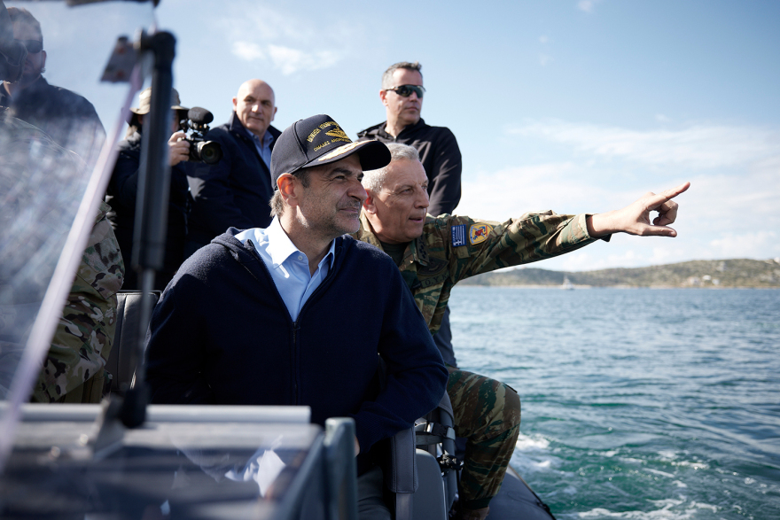 Στους ΟΥΚάδες ο Μητσοτάκης: Ισχυρές Ένοπλες Δυνάμεις θωρακίζουν την εθνική μας ανεξαρτησία