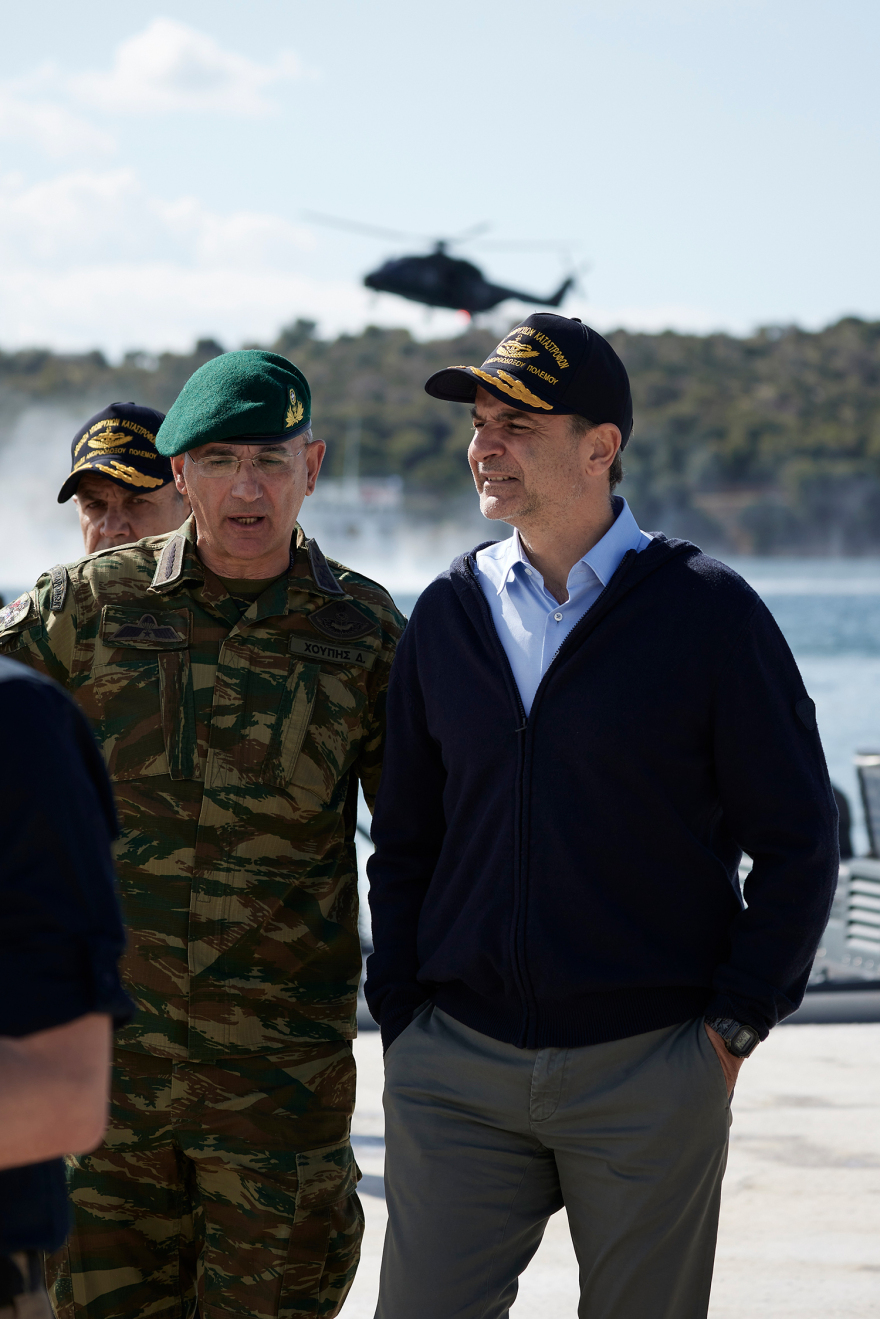 Στους ΟΥΚάδες ο Μητσοτάκης: Ισχυρές Ένοπλες Δυνάμεις θωρακίζουν την εθνική μας ανεξαρτησία