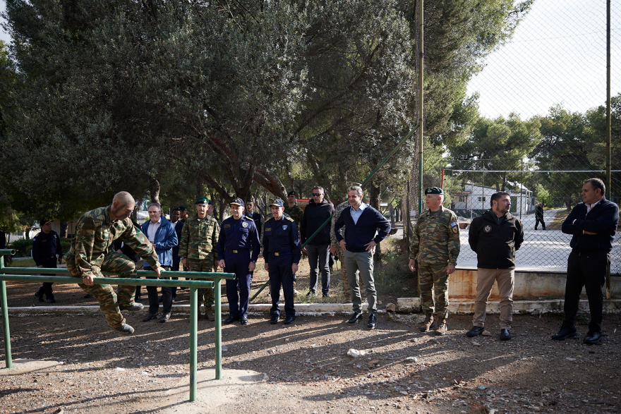 Στους ΟΥΚάδες ο Μητσοτάκης: Ισχυρές Ένοπλες Δυνάμεις θωρακίζουν την εθνική μας ανεξαρτησία