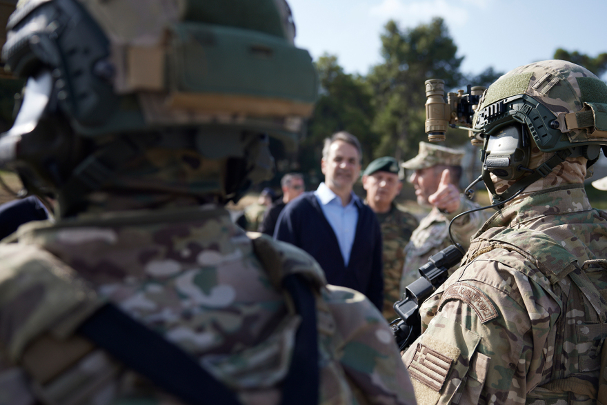 Στους ΟΥΚάδες ο Μητσοτάκης: Ισχυρές Ένοπλες Δυνάμεις θωρακίζουν την εθνική μας ανεξαρτησία