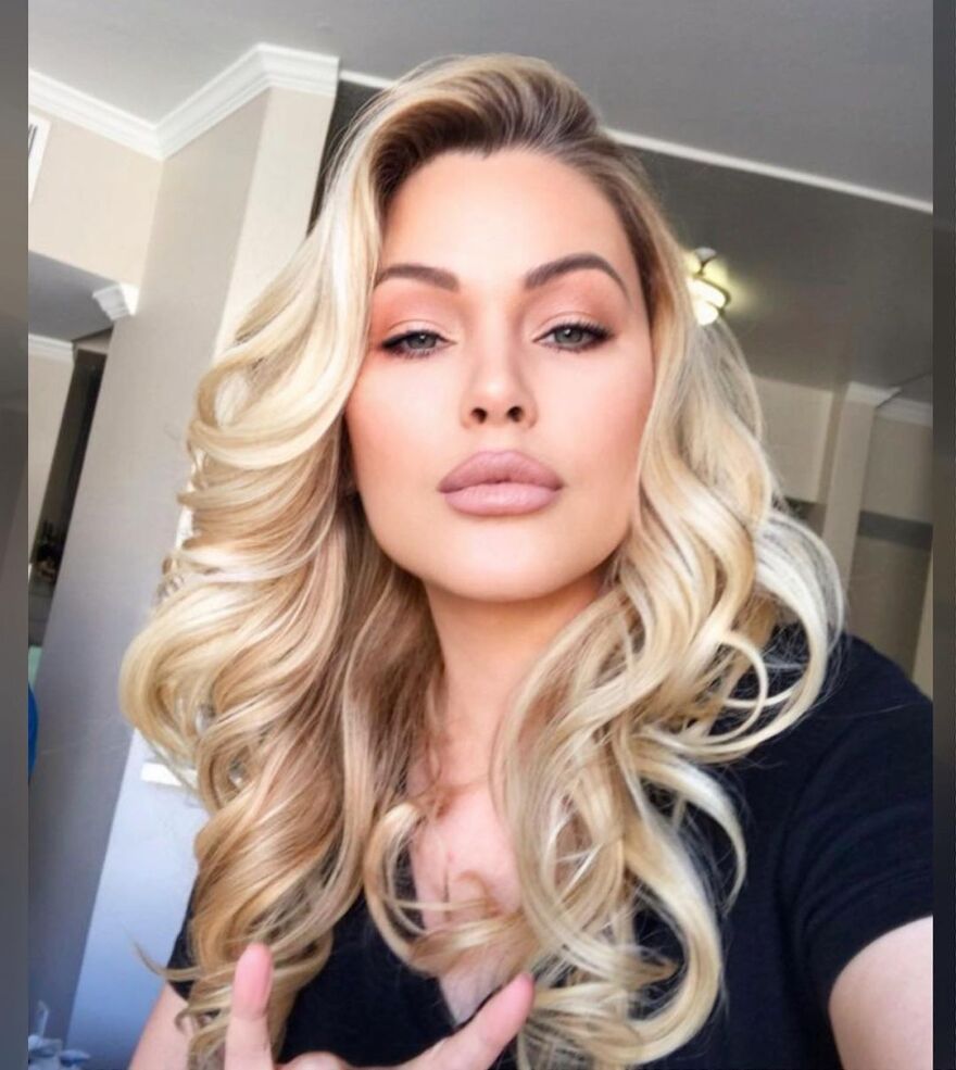 Η Κιμ Καρντάσιαν ήθελε να κάνει σεξ με τον Τράβις Μπάρκερ, ισχυρίζεται η πρώην του - «Δεν μου αρέσουν οι λευκοί» απαντά εκείνη