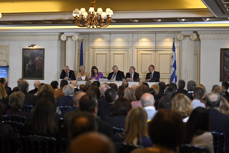 Ο «Κύκλος Ιδέων» για τις εκλογές του Μαΐου: Συνεργασίες, Κασιδιάρης και λίστα στο τραπέζι της συζήτησης (βίντεο)