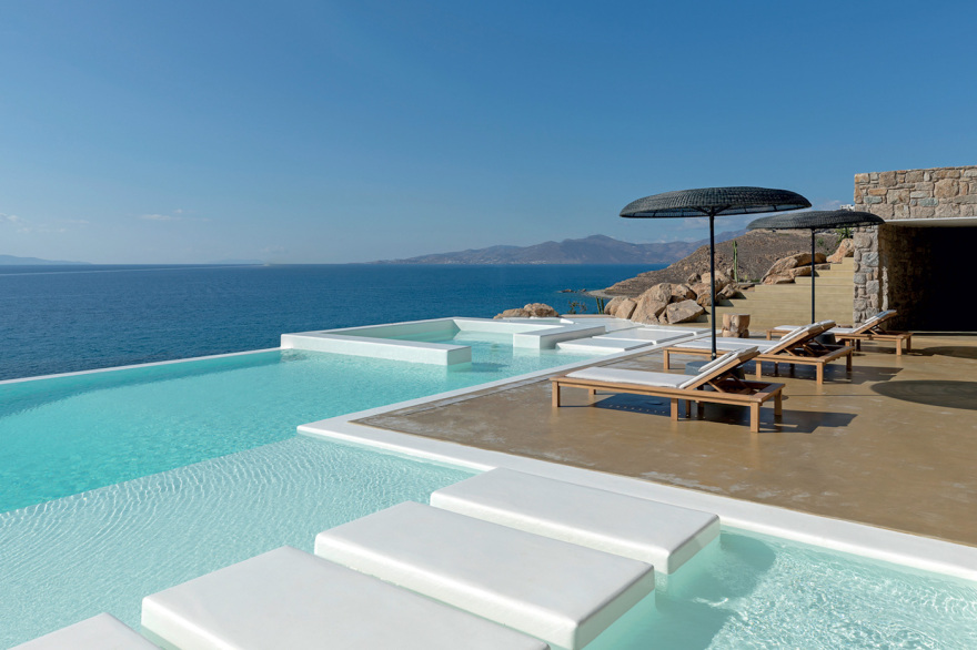 Skyrock: Ένας prive παράδεισος στη Μύκονο