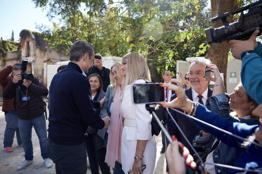Μητσοτάκης από Κέρκυρα: Να ληφθούν αποφάσεις για την προστασία της πολιτιστικής κληρονομιάς από τον υπερτουρισμό