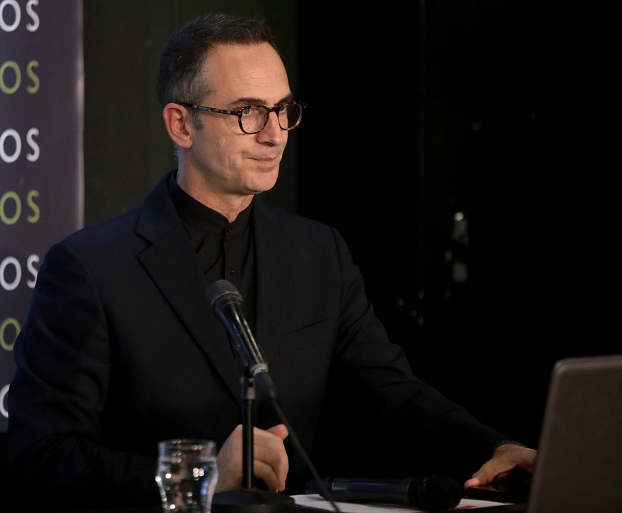 Κι ως την άλλη μου ζωή θα σε λατρεύω: Το νέο βιβλίο του Κώστα Κρομμύδα