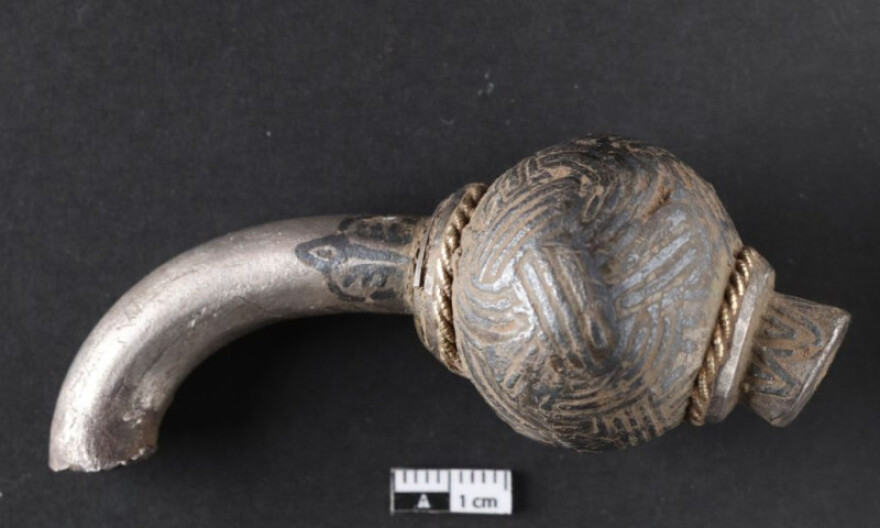 Δανία: Νομίσματα και χρυσαφικά από την εποχή των Βίκινγκ - Δείτε φωτογραφίες