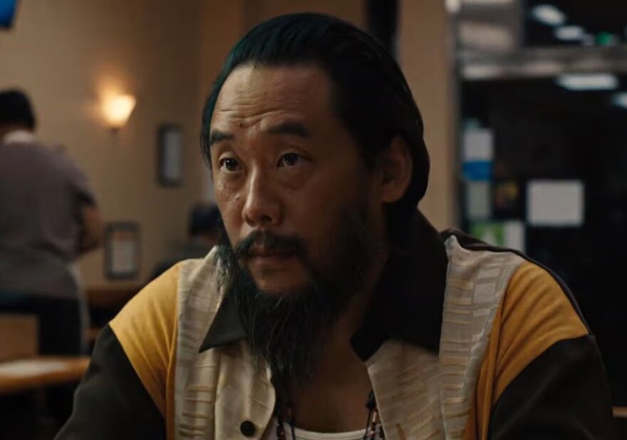 Netflix - «Beef»: O Ντέιβιντ Τσο είναι βιαστής; - Η απάντηση των δημιουργών μετά τις αντιδράσεις