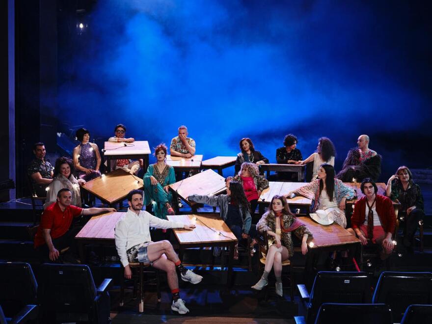 Χάρις Αλεξίου: Κάνει απόψε πρεμιέρα στην παράσταση του Εθνικού Θεάτρου «Μια νύχτα στην Επίδαυρο»