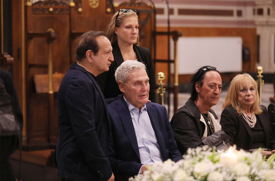 Κατερίνα Χέλμη: Το τελευταίο «αντίο» στην ηθοποιό - Δείτε φωτογραφίες