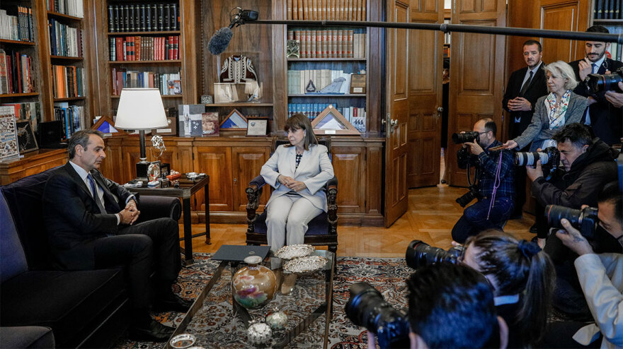 Εκλογές 2023: Ο Μητσοτάκης στη Σακελλαροπούλου - Ζήτησε εκλογές στις 21 Μαΐου